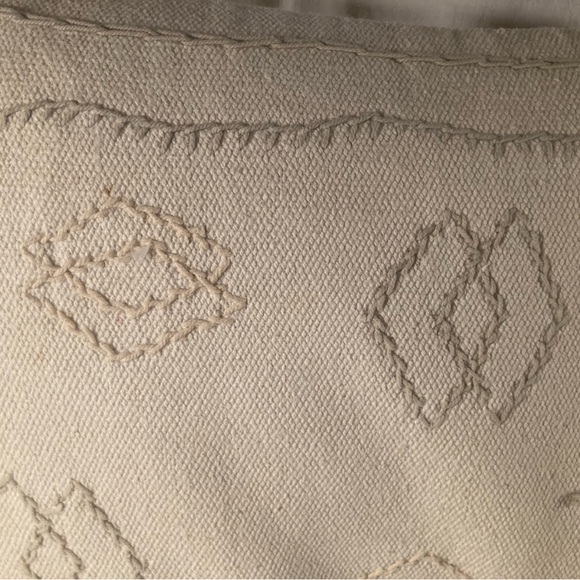 Vintage textured cotton rectangular pillow tassels at ends feather down insert - Picture 7 of 12